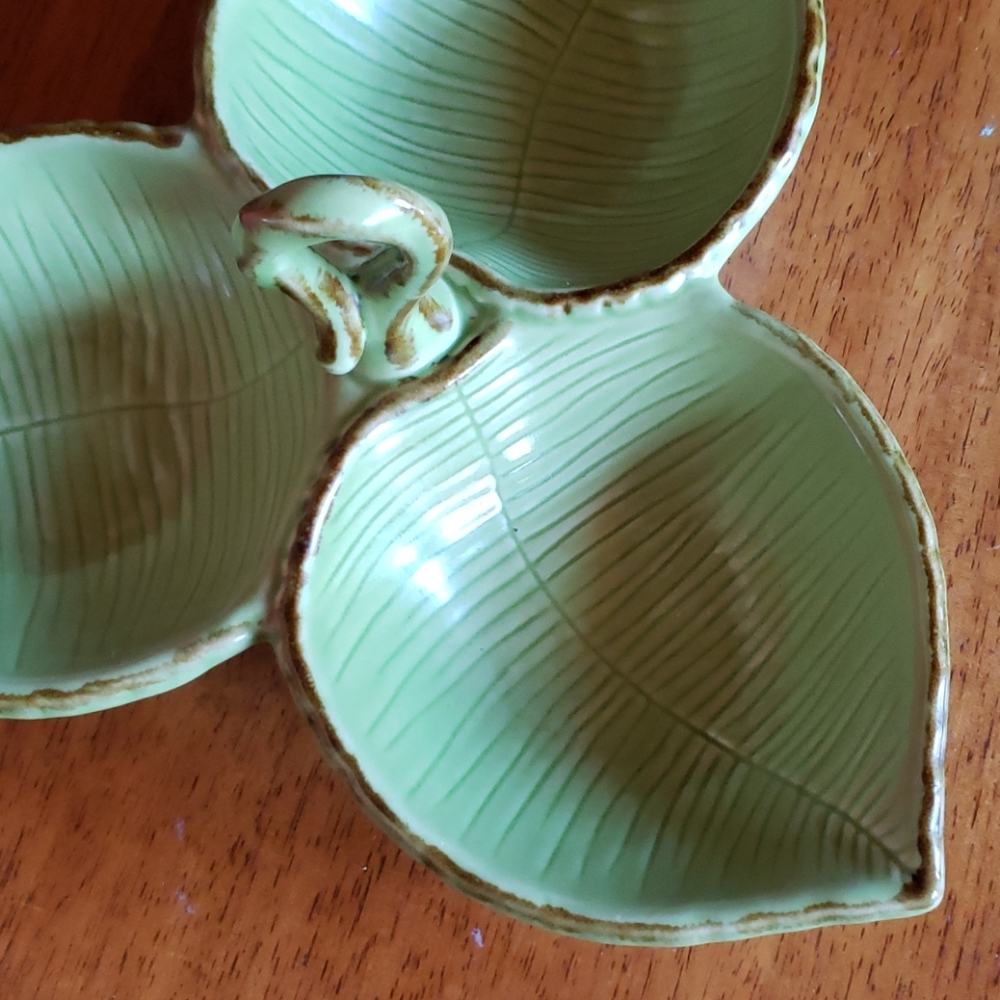 Pottery Barn Ceramic Divided Bowl/Dish. - Picture 2 of 5